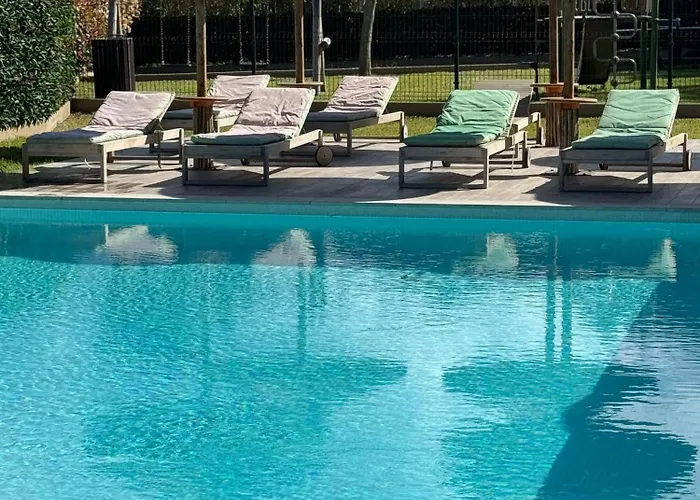 De Tourisme Les Hauts De L'avena サルテーヌ