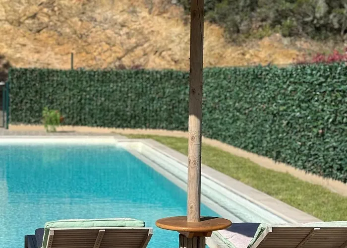 ヴィラ De Tourisme Les Hauts De L'avena *